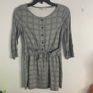 Abercrombie Kids Long Sleeve Dress with Checkers and Buttons.